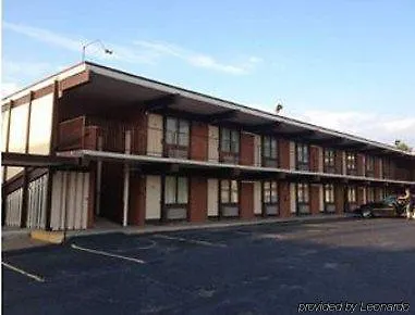 Hotel Near Downtown By Oyo 2*