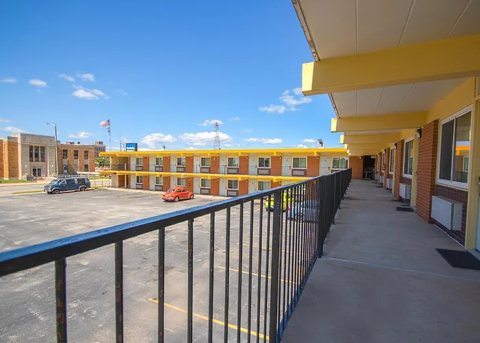 Hotel Near Downtown By Oyo