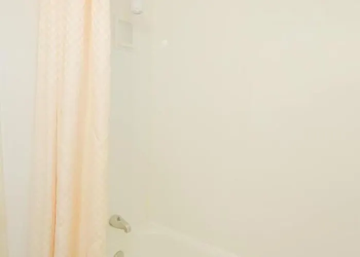 Hotel Near Downtown By Oyo